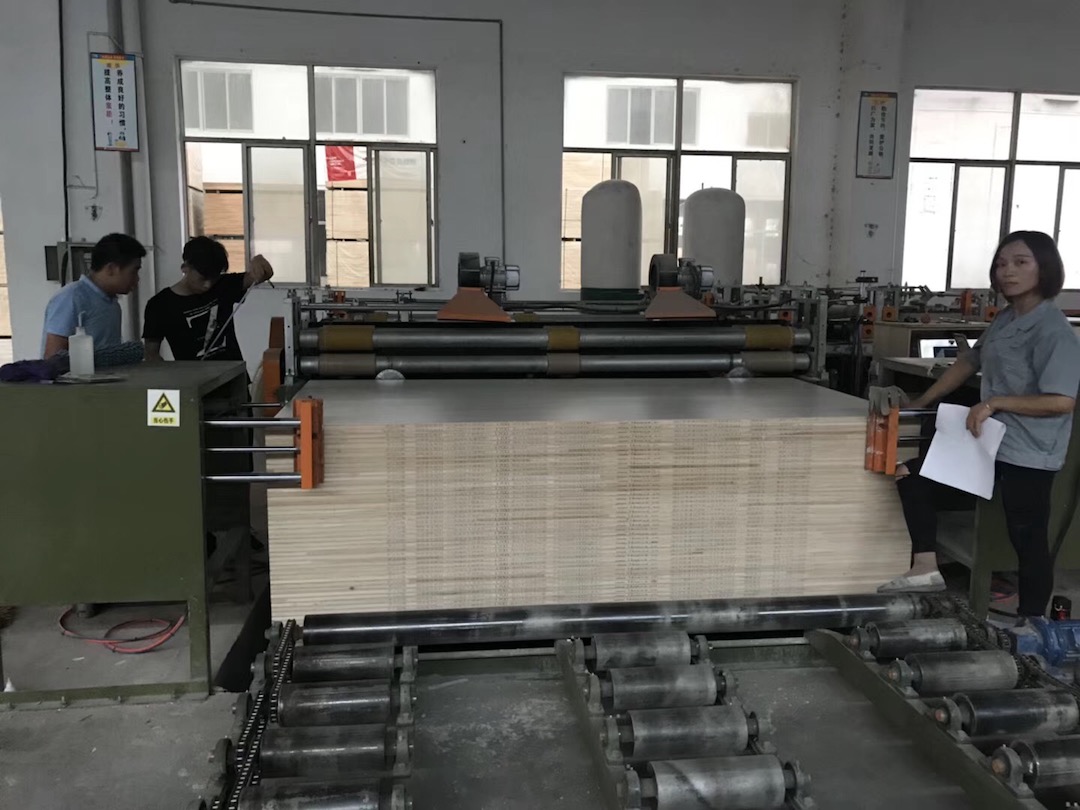 板材防偽？合肥依瑪噴碼機為平安樹輕松實現(xiàn)